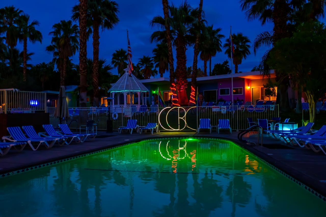 Ccbc Resort Hotel - A Gay Men'S Resort คาธีดรัลซิตี ภายนอก รูปภาพ